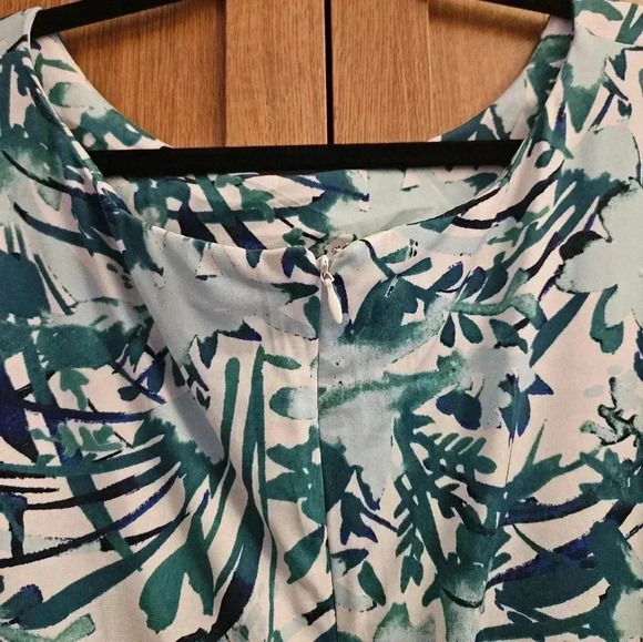 Lane Bryant Floral Sleeveless Dress PLUS SIZE (26/28) - Picture 3 of 6